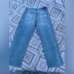 American Eagle Jeans | Mom Jeans | Size 4 Short